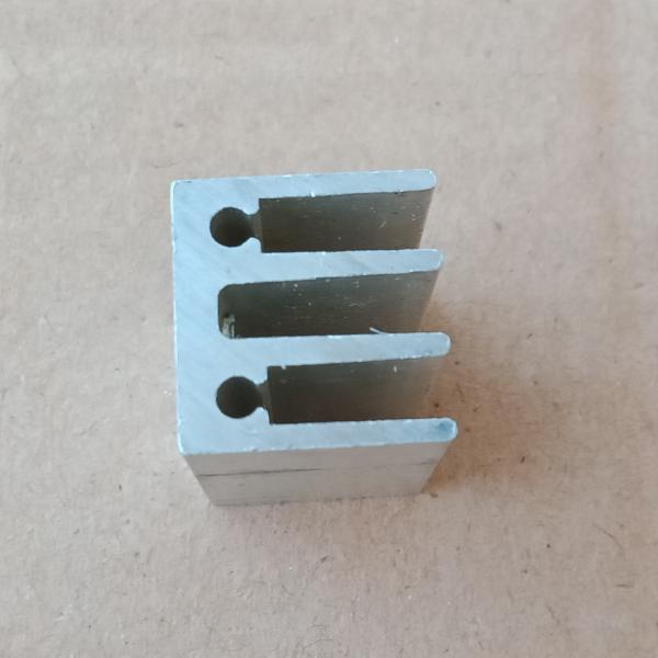 Heat Sink ระบายความร้อน  เล็ก รุ่น 841 สีขาว